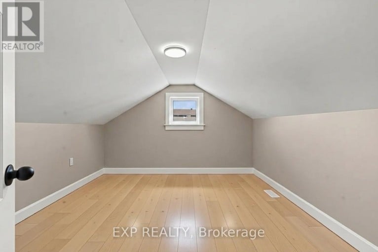 780 OXFORD STREET, Oshawa (Lakeview), Ontario, L1J3W1