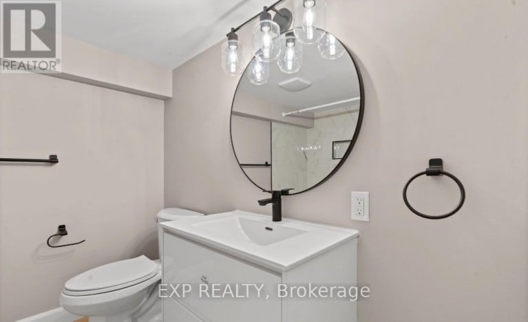 780 OXFORD STREET, Oshawa (Lakeview), Ontario, L1J3W1