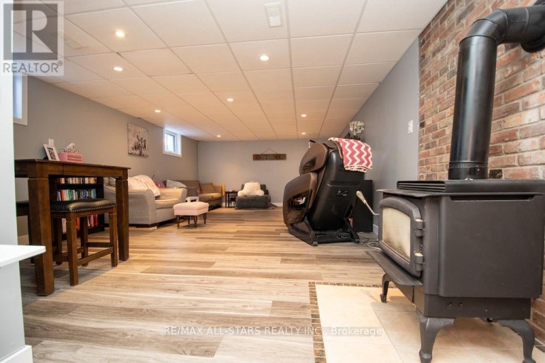 1185 STURGEON ROAD, Kawartha Lakes (Emily), Ontario, K9V4R8