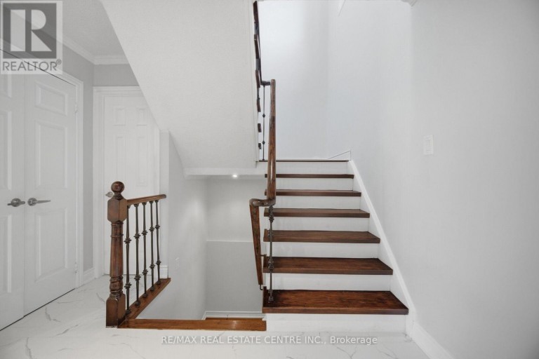 4569 PEMMICAN TRAIL, Mississauga (Hurontario), Ontario, L4Z2M2