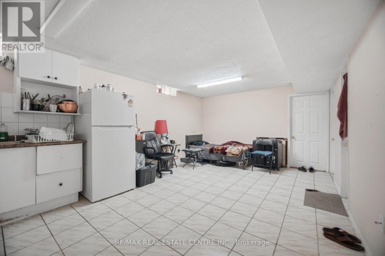 4569 PEMMICAN TRAIL, Mississauga (Hurontario), Ontario, L4Z2M2