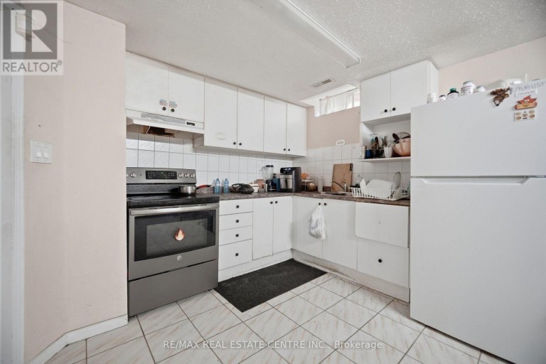 4569 PEMMICAN TRAIL, Mississauga (Hurontario), Ontario, L4Z2M2