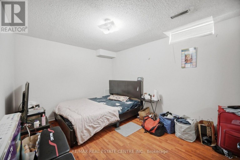 4569 PEMMICAN TRAIL, Mississauga (Hurontario), Ontario, L4Z2M2