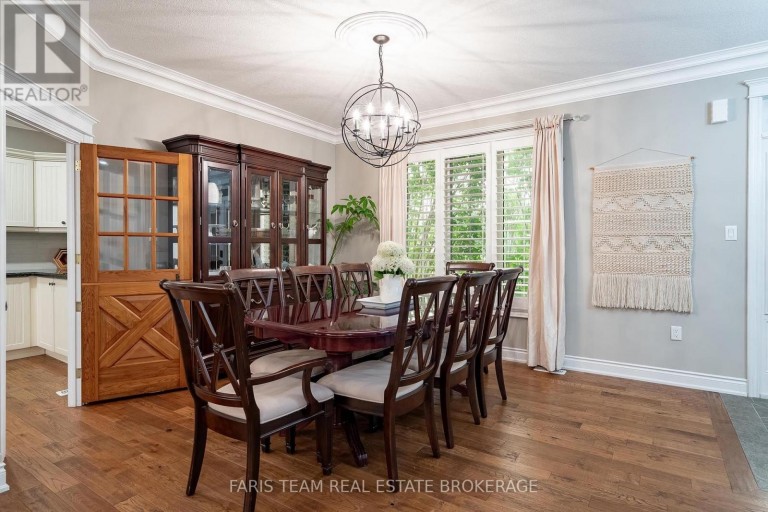 2 HARRY PARKER PLACE, Adjala-Tosorontio (Everett), Ontario, L0M1J0