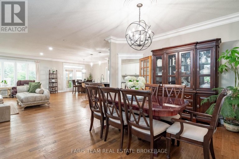 2 HARRY PARKER PLACE, Adjala-Tosorontio (Everett), Ontario, L0M1J0