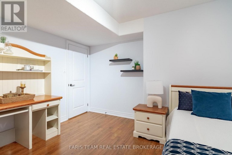 2 HARRY PARKER PLACE, Adjala-Tosorontio (Everett), Ontario, L0M1J0