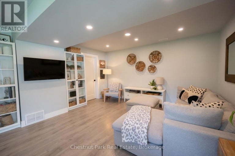 2200 STISTED ROAD S, McMurrich/Monteith (Sprucedale), Ontario, P0A1Y0