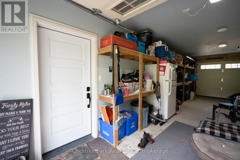 2200 STISTED ROAD S, McMurrich/Monteith (Sprucedale), Ontario, P0A1Y0