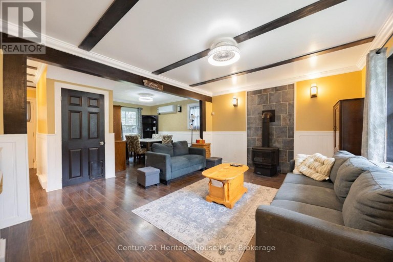 102 STEWART AVENUE, Cambridge, Ontario, N1R2T9