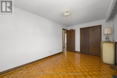 72 CHISWICK AVENUE Toronto (Brookhaven-Amesbury) Ontario photo 24