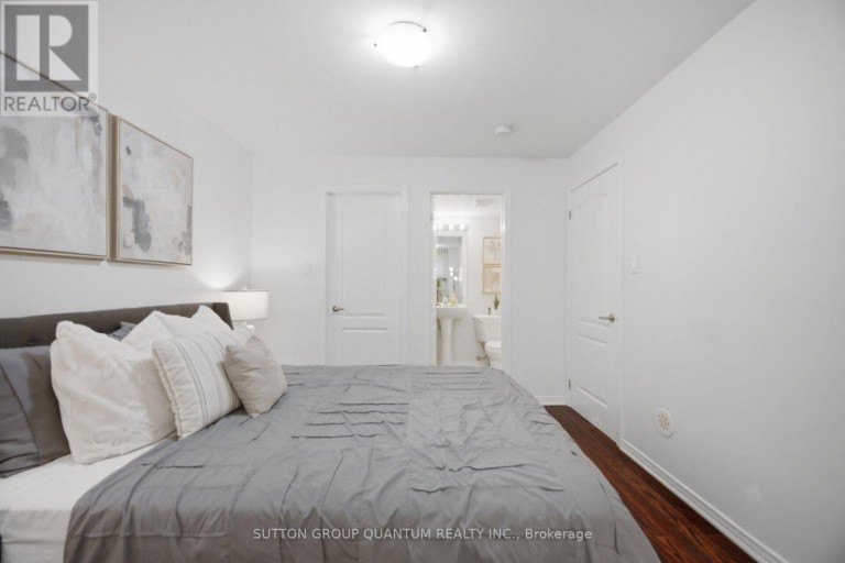 37 - 2441 GREENWICH DRIVE, Oakville (WM Westmount), Ontario, L6M0S3