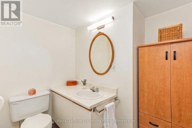 47 COURTICE CRESCENT Collingwood Ontario photo 14