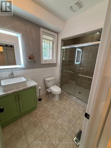 300 STONEBRIDGE BOULEVARD, Wasaga Beach, Ontario, L9Z0E7
