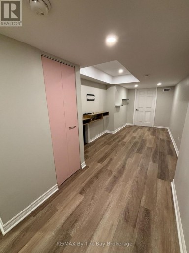 300 STONEBRIDGE BOULEVARD, Wasaga Beach, Ontario, L9Z0E7