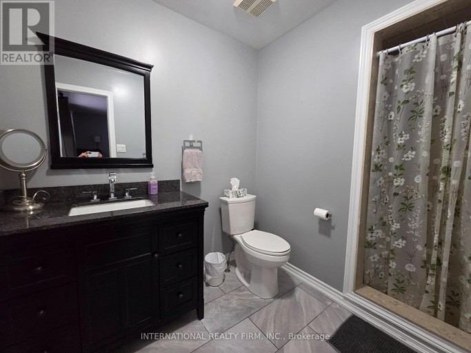 132 ESTHER DRIVE, Barrie (Painswick South), Ontario, L4N0V5