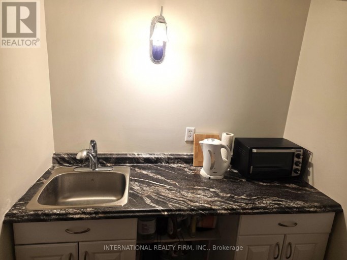 132 ESTHER DRIVE, Barrie (Painswick South), Ontario, L4N0V5
