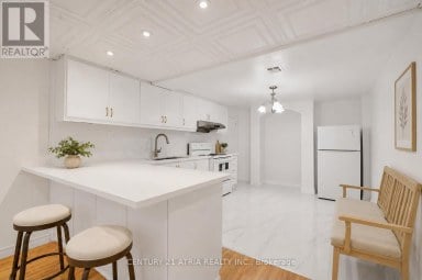 110 HARDING AVENUE Toronto (Brookhaven-Amesbury) Ontario photo 23