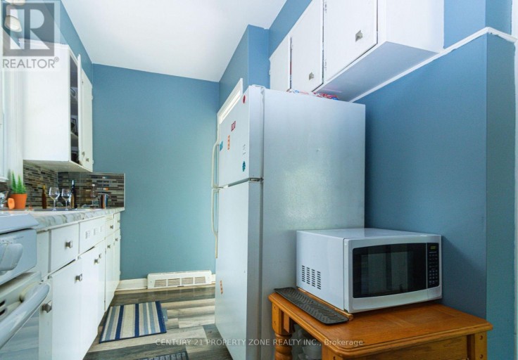 221 STARLIGHT AVENUE, London East (East H), Ontario, N5W4X8