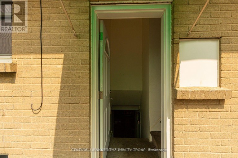 221 STARLIGHT AVENUE, London East (East H), Ontario, N5W4X8