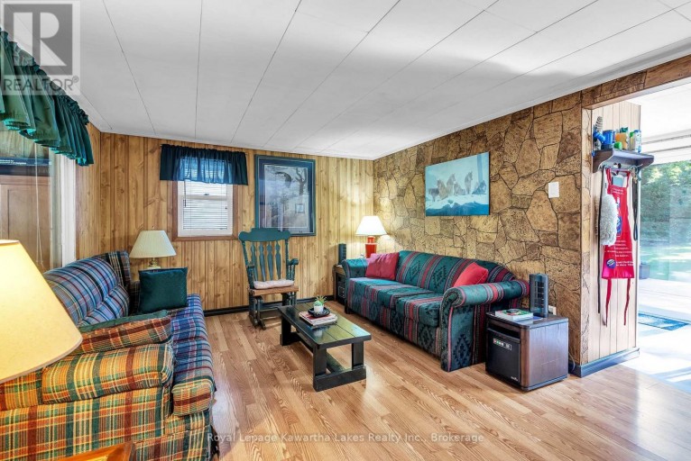 32 SUNSET LANE, Kawartha Lakes (Somerville), Ontario, K0M1N0