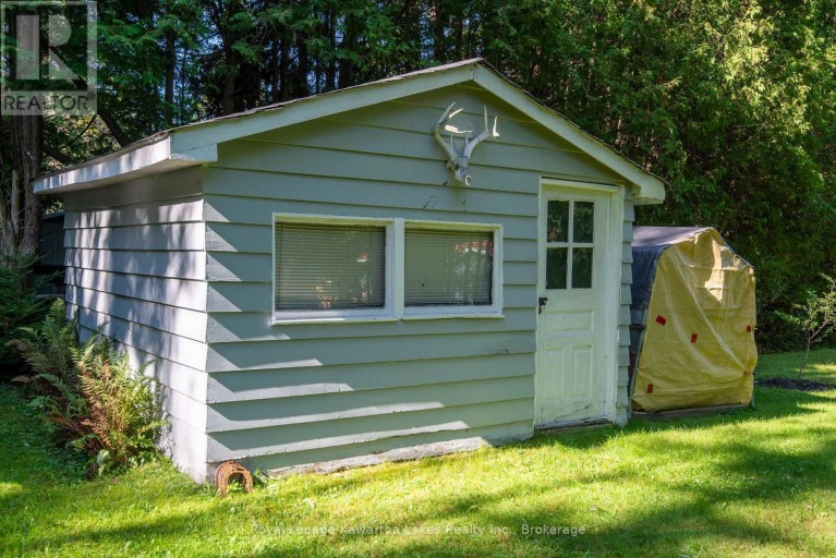 32 SUNSET LANE, Kawartha Lakes (Somerville), Ontario, K0M1N0