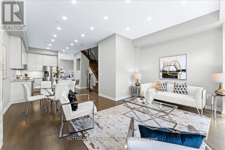 131 LEBOVIC CAMPUS DRIVE, Vaughan (Patterson), Ontario, L6A4J4