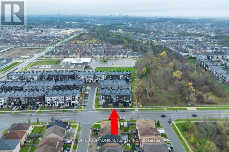 131 LEBOVIC CAMPUS DRIVE, Vaughan (Patterson), Ontario, L6A4J4