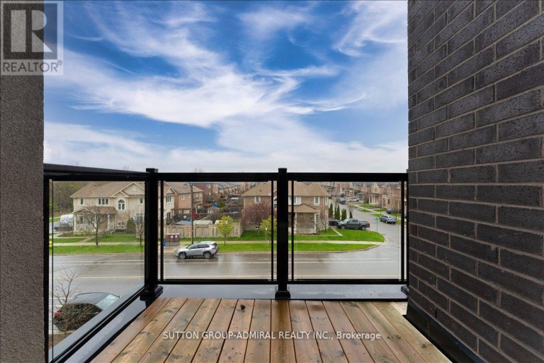 131 LEBOVIC CAMPUS DRIVE, Vaughan (Patterson), Ontario, L6A4J4