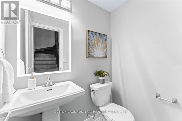 131 LEBOVIC CAMPUS DRIVE, Vaughan (Patterson), Ontario, L6A4J4