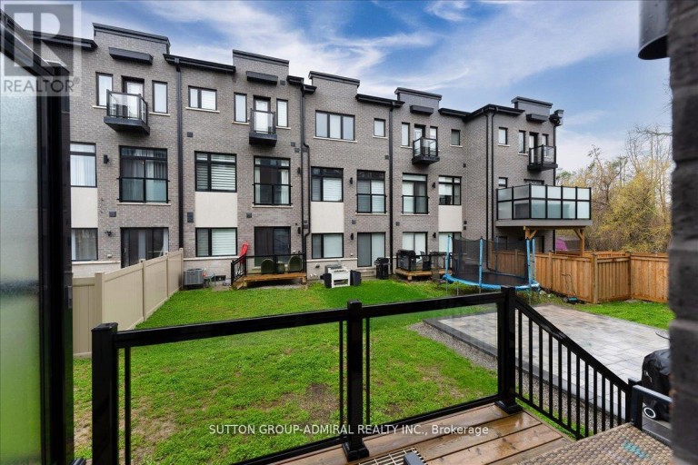 131 LEBOVIC CAMPUS DRIVE, Vaughan (Patterson), Ontario, L6A4J4
