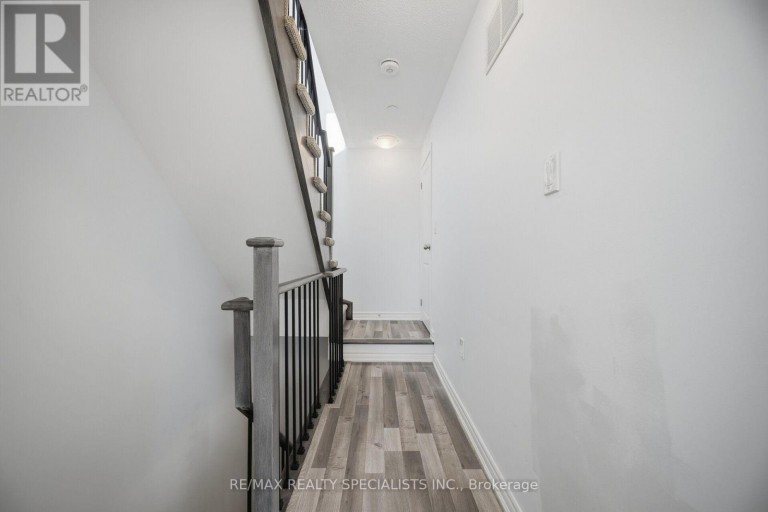 7 - 2232 BROMSGROVE ROAD, Mississauga (Clarkson), Ontario, L5J0B3