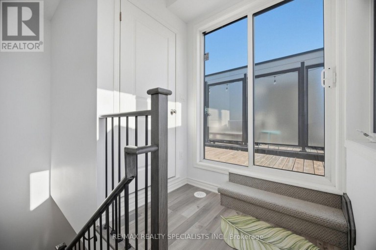 7 - 2232 BROMSGROVE ROAD, Mississauga (Clarkson), Ontario, L5J0B3