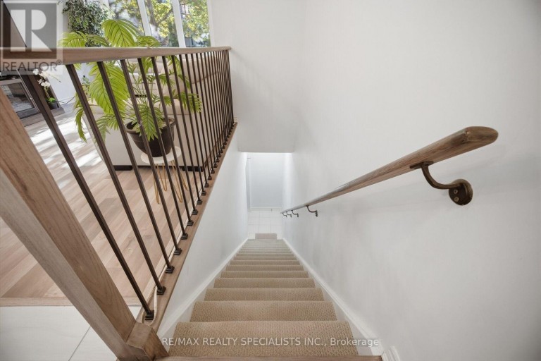 7 - 2232 BROMSGROVE ROAD, Mississauga (Clarkson), Ontario, L5J0B3
