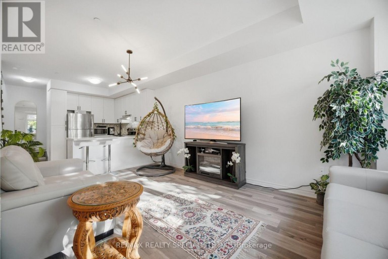 7 - 2232 BROMSGROVE ROAD, Mississauga (Clarkson), Ontario, L5J0B3