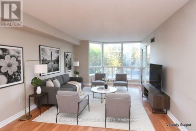 215 - 175 CEDAR AVENUE Richmond Hill (Harding) Ontario photo 1