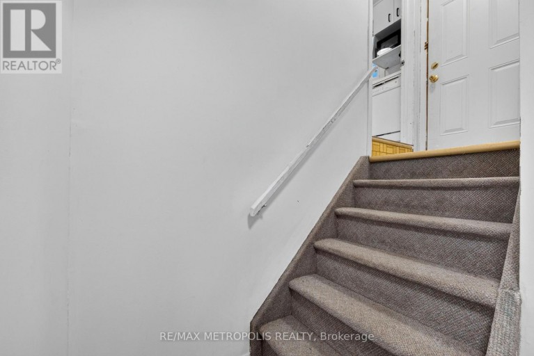 338 MILLBANK DRIVE, London South (South S), Ontario, N6C4W2