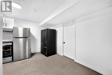 338 MILLBANK DRIVE London South (South S) Ontario photo 35