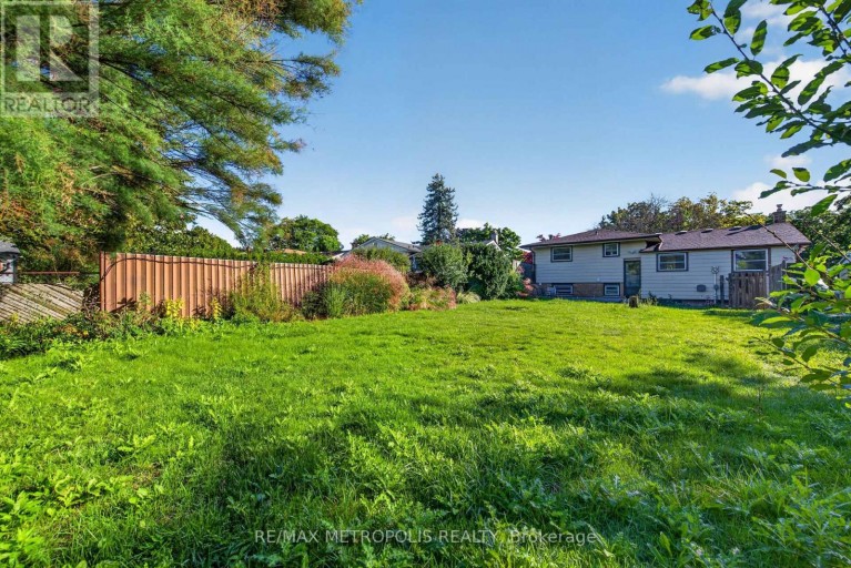 338 MILLBANK DRIVE, London South (South S), Ontario, N6C4W2