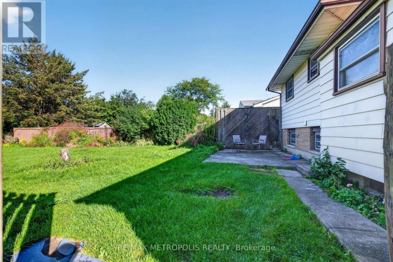 338 MILLBANK DRIVE, London South (South S), Ontario, N6C4W2