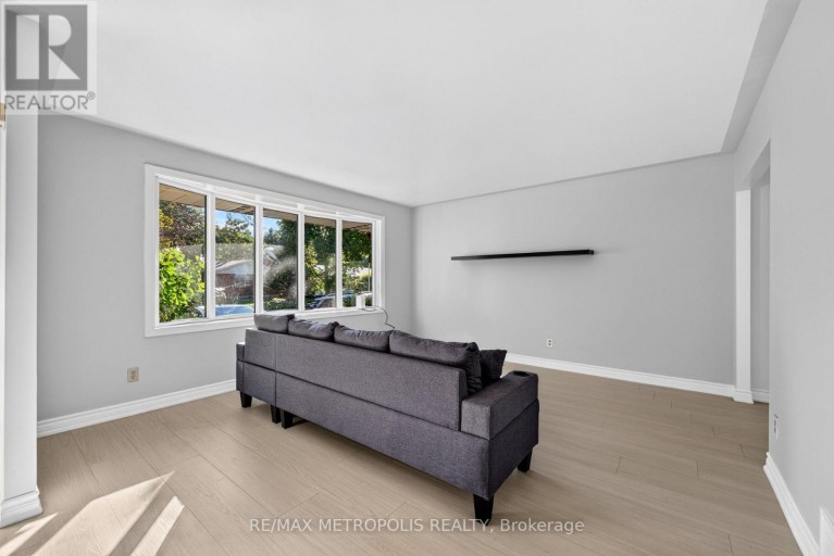 338 MILLBANK DRIVE, London South (South S), Ontario, N6C4W2
