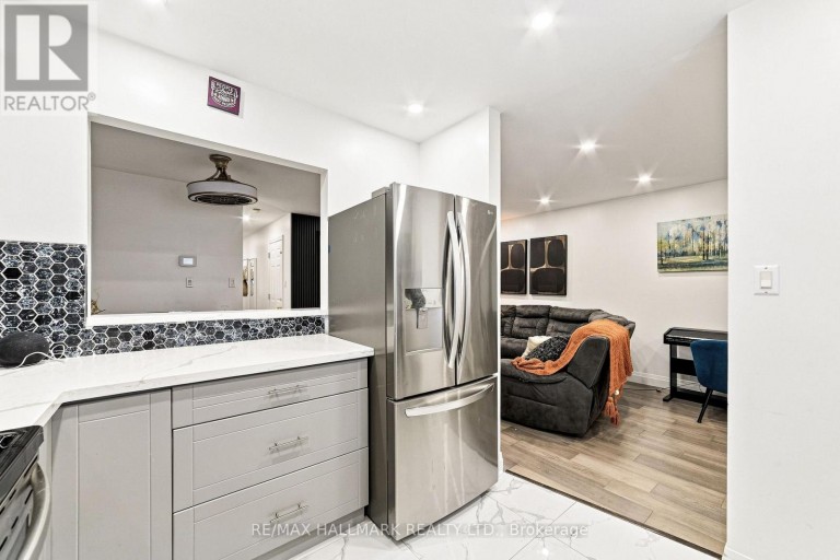 21 - 31 MOSS BOULEVARD, Hamilton (Dundas), Ontario, L9H7A6