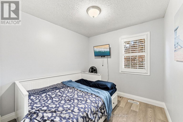 21 - 31 MOSS BOULEVARD, Hamilton (Dundas), Ontario, L9H7A6