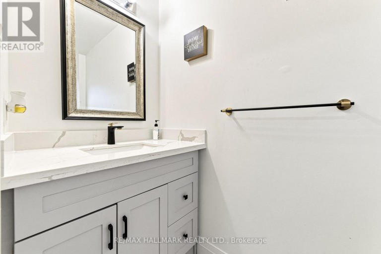 21 - 31 MOSS BOULEVARD, Hamilton (Dundas), Ontario, L9H7A6