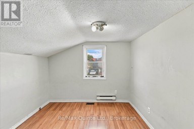 13 BOSWELL STREET Belleville (Belleville Ward) Ontario photo 14