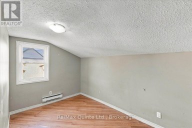 13 BOSWELL STREET Belleville (Belleville Ward) Ontario photo 16