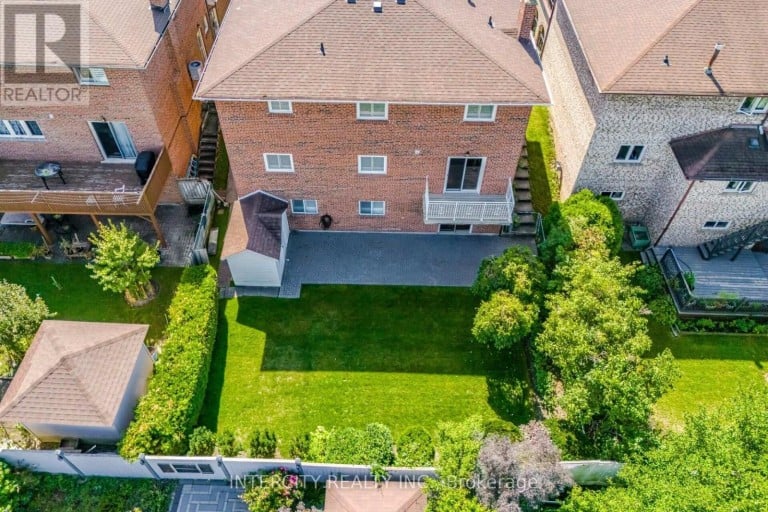 146 JULES AVENUE, Vaughan (East Woodbridge), Ontario, L4L1Y3