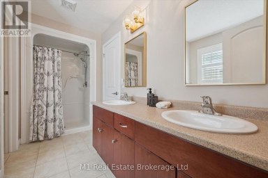 61 SUMMIT RIDGE DRIVE Guelph (Grange Road) Ontario photo 15