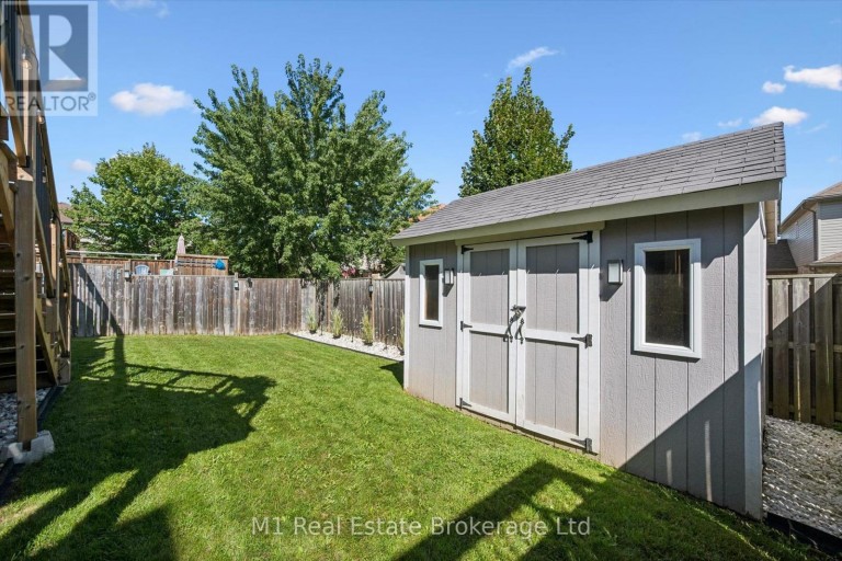 61 SUMMIT RIDGE DRIVE, Guelph (Grange Road), Ontario, N1E0B8