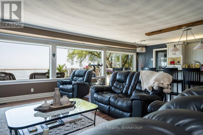 8 TINY BEACHES ROAD S, Tiny, Ontario, L0L2J0