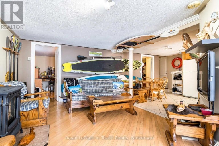 8 TINY BEACHES ROAD S, Tiny, Ontario, L0L2J0